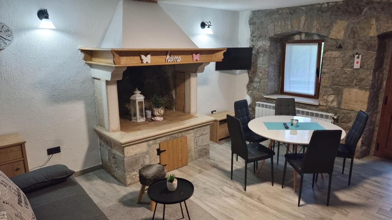 Villa Kos Lupoglav  Екстериор снимка