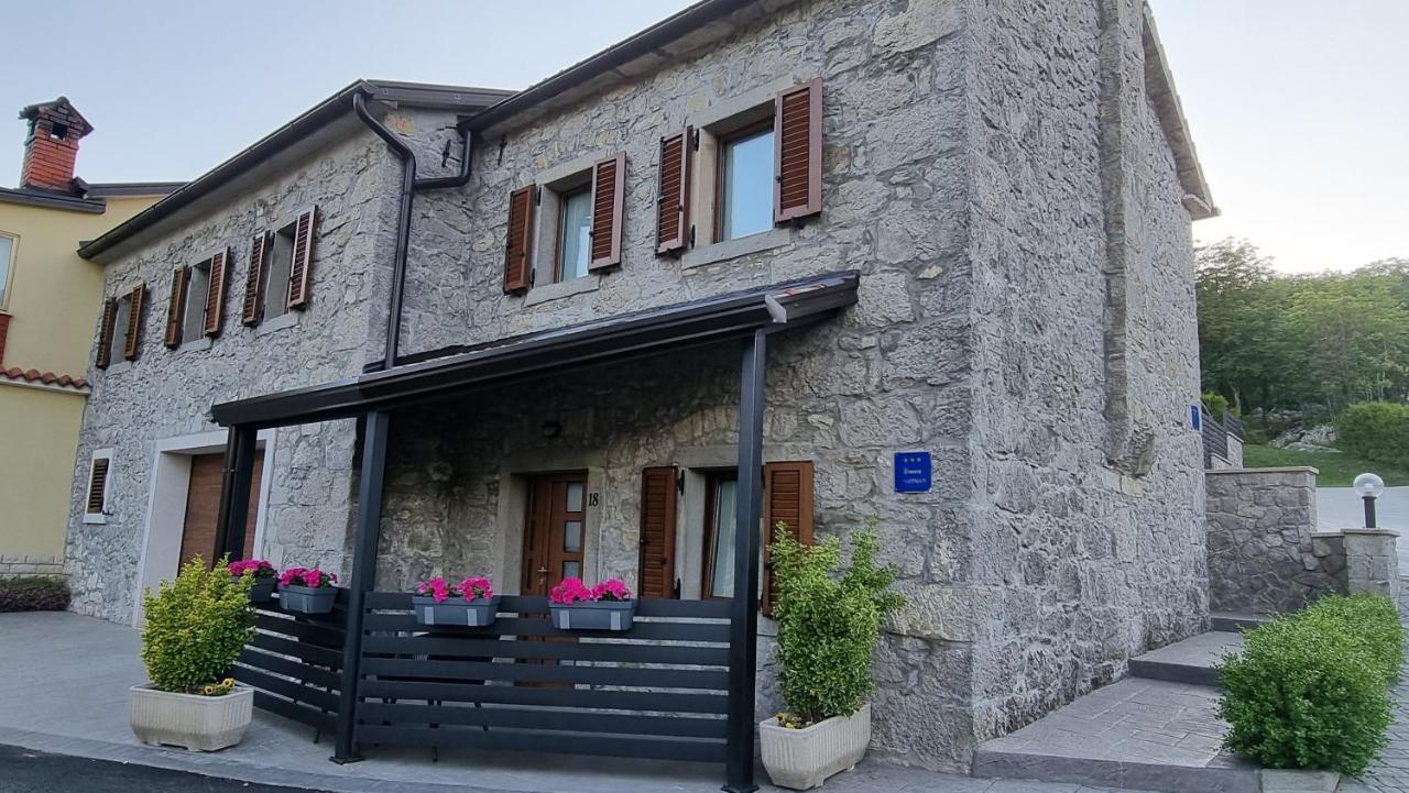 Villa Kos Lupoglav  Екстериор снимка
