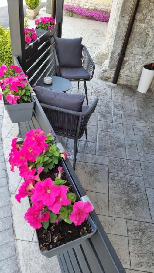 Villa Kos Lupoglav  Екстериор снимка