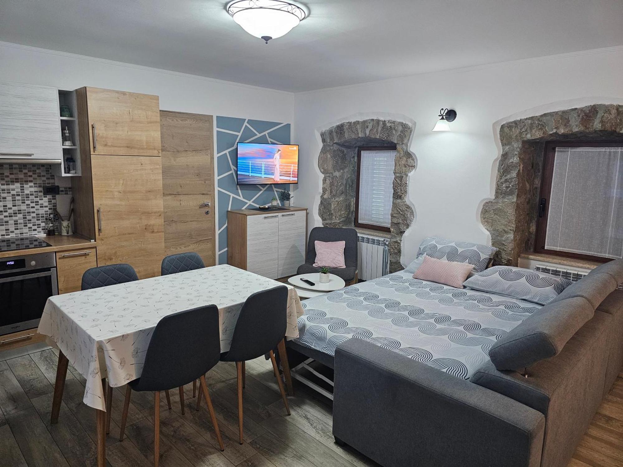 Villa Kos Lupoglav  Екстериор снимка