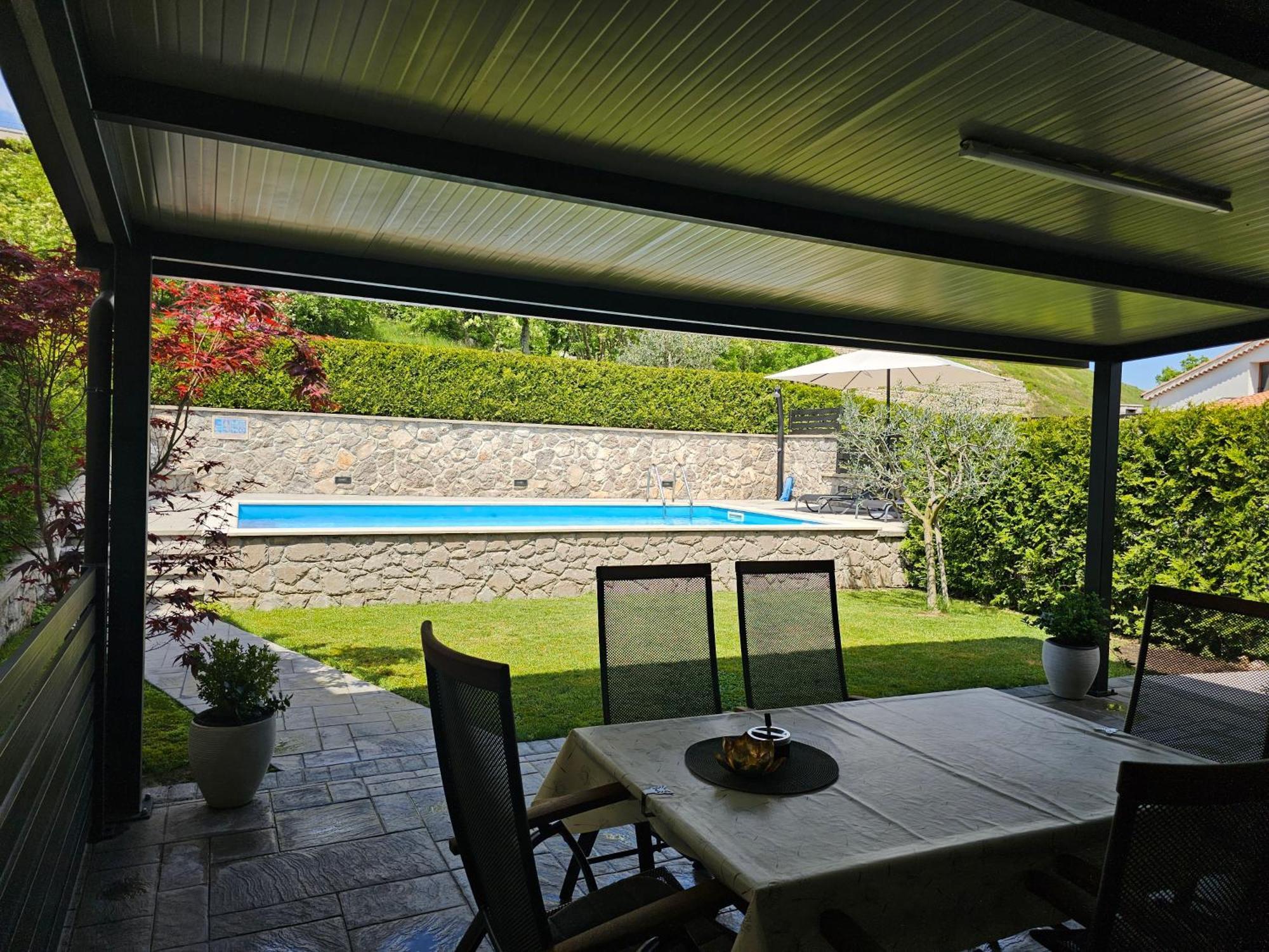 Villa Kos Lupoglav  Екстериор снимка