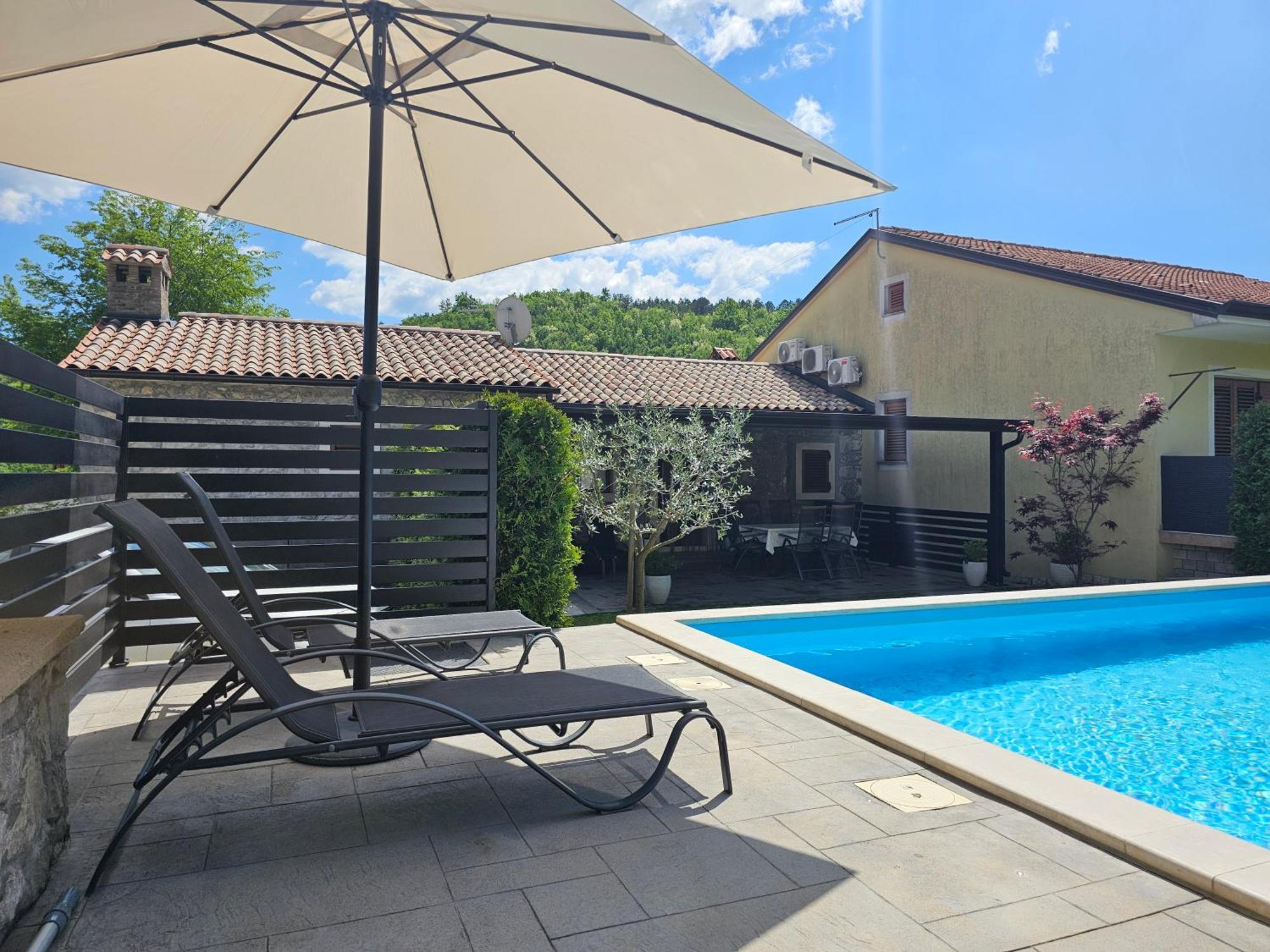 Villa Kos Lupoglav  Екстериор снимка