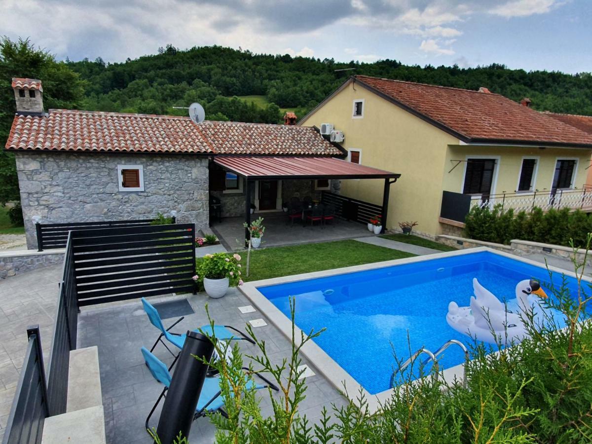 Villa Kos Lupoglav  Екстериор снимка